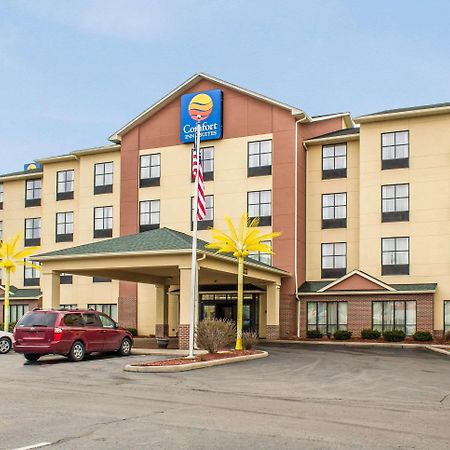 Comfort Inn & Suites Kent - University Area Exterior photo